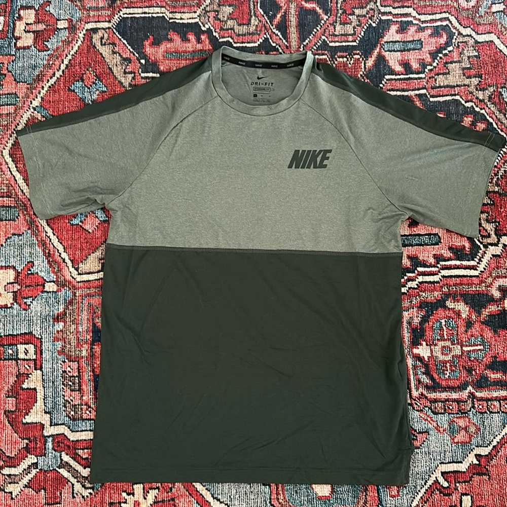 Nike Dry Fit T-Shirt Green Size Men’s: Medium